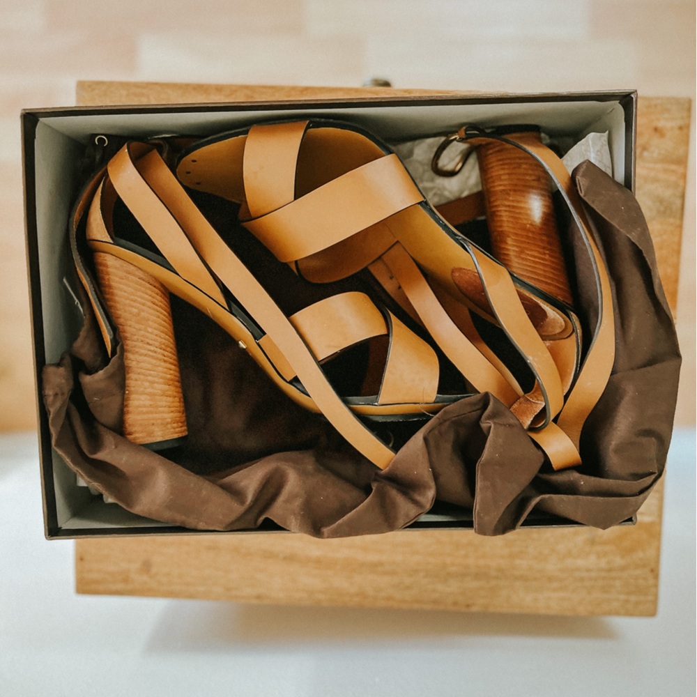 Gucci Tan Leather Strappy Block Heel Sandals